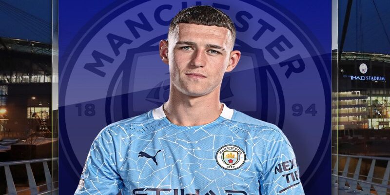 Phil Foden gắn bó với Man City